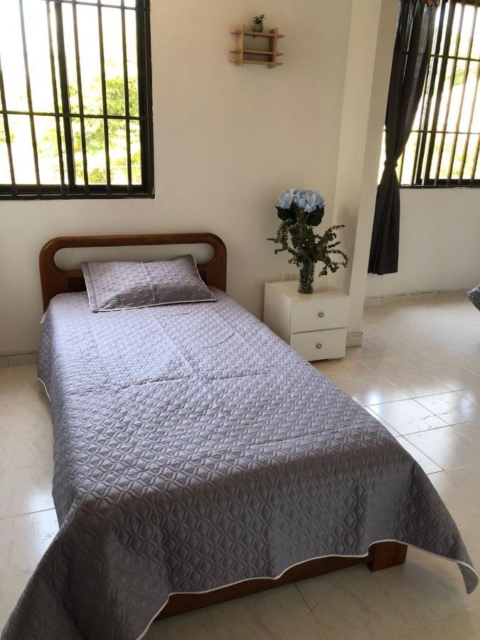 Habitaciones Independientes Cerca Al Aeropuerto 1 Cartagena Dış mekan fotoğraf