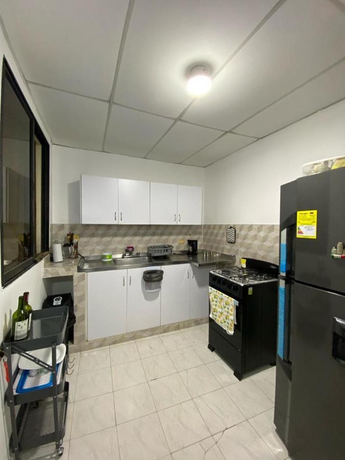 Habitaciones Independientes Cerca Al Aeropuerto 1 Cartagena Dış mekan fotoğraf