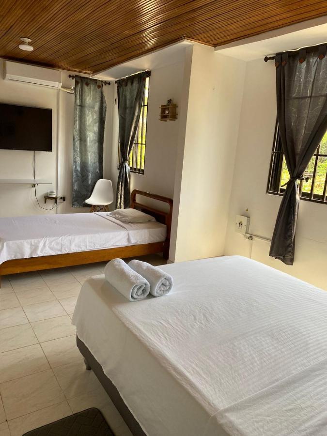 Habitaciones Independientes Cerca Al Aeropuerto 1 Cartagena Dış mekan fotoğraf